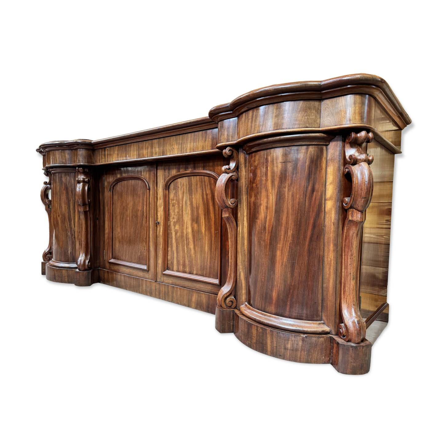 English enfilade in mahogany