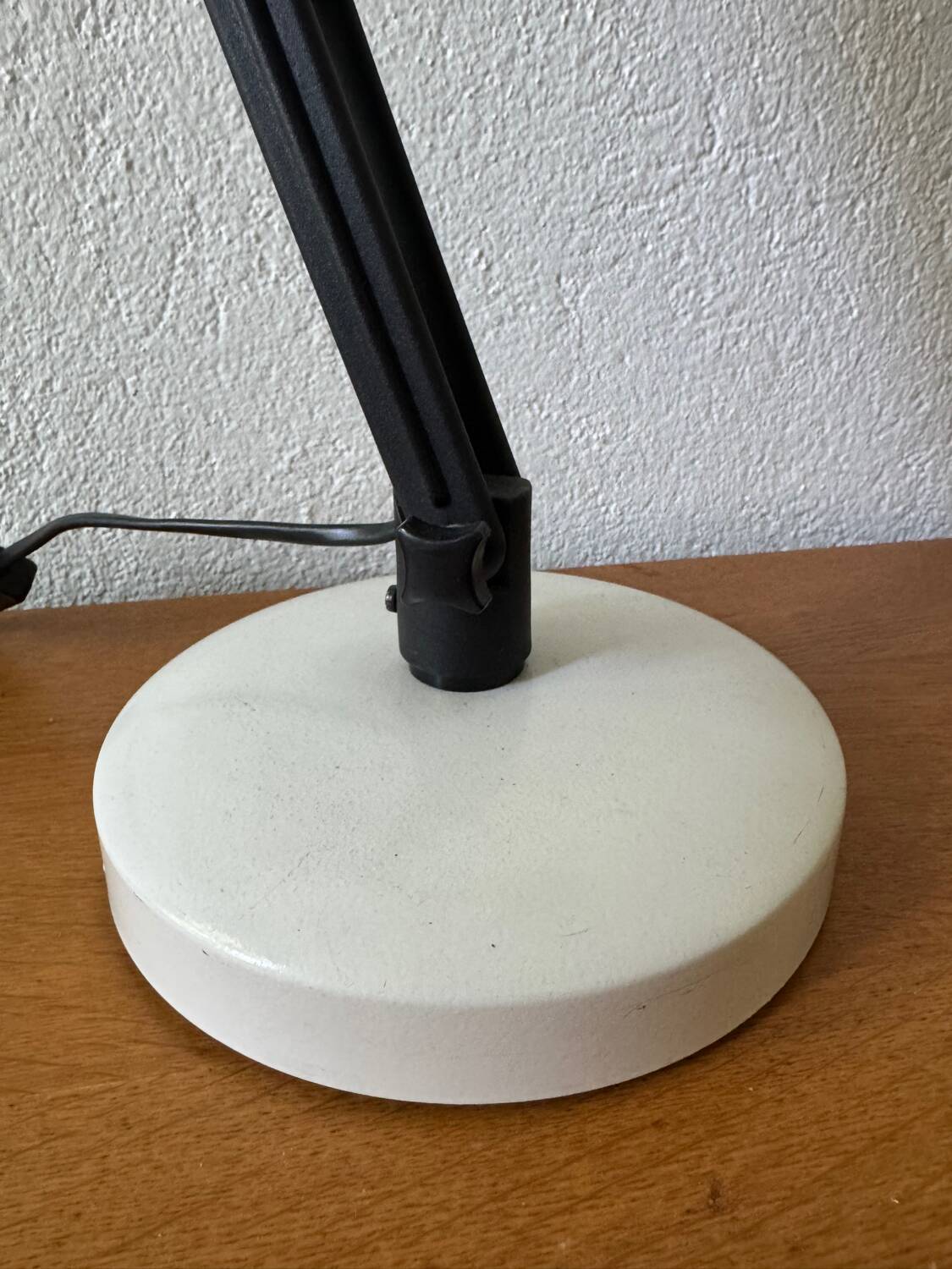 80s Pixar Style Articulated Desk Lamp