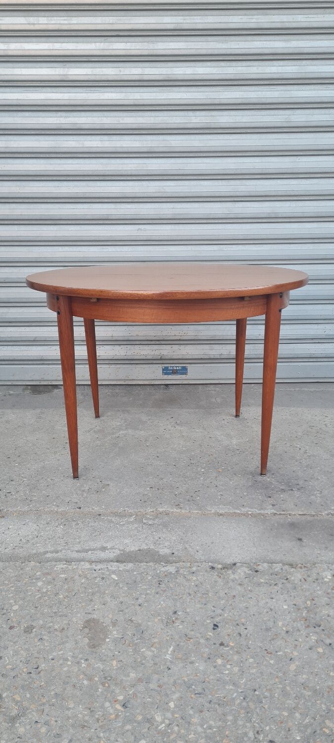 Scandinavian Round Table 1960