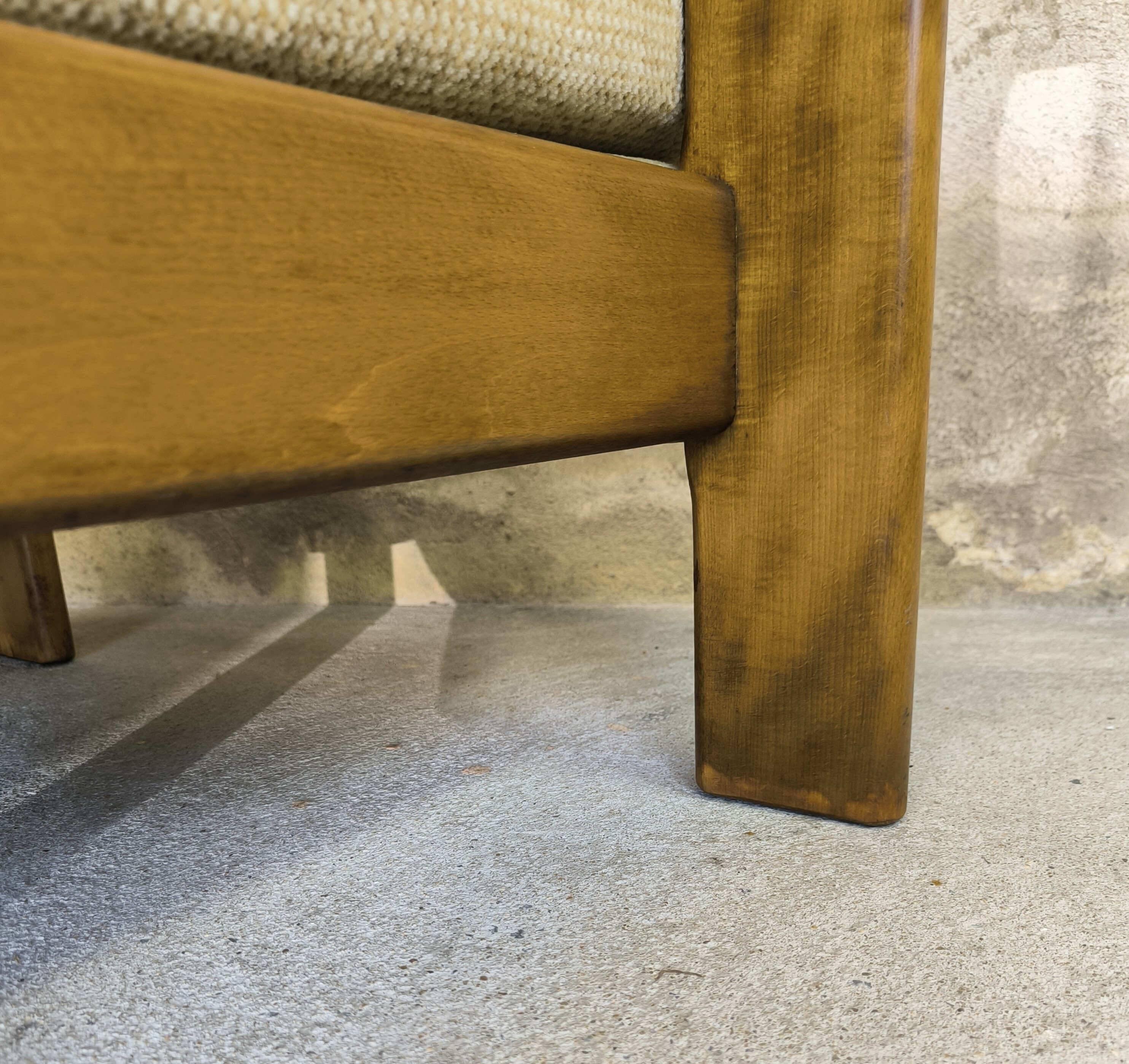 Fauteuil vintage en bois et laine