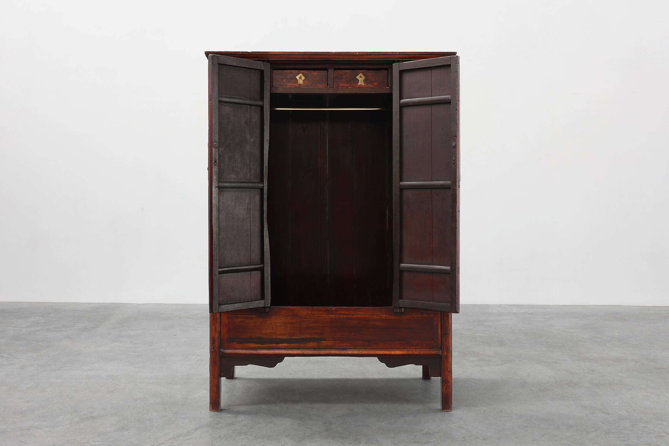 Large wooden Chinese 19th Century Qing Dynasty Wedding or Tapering Cabinet