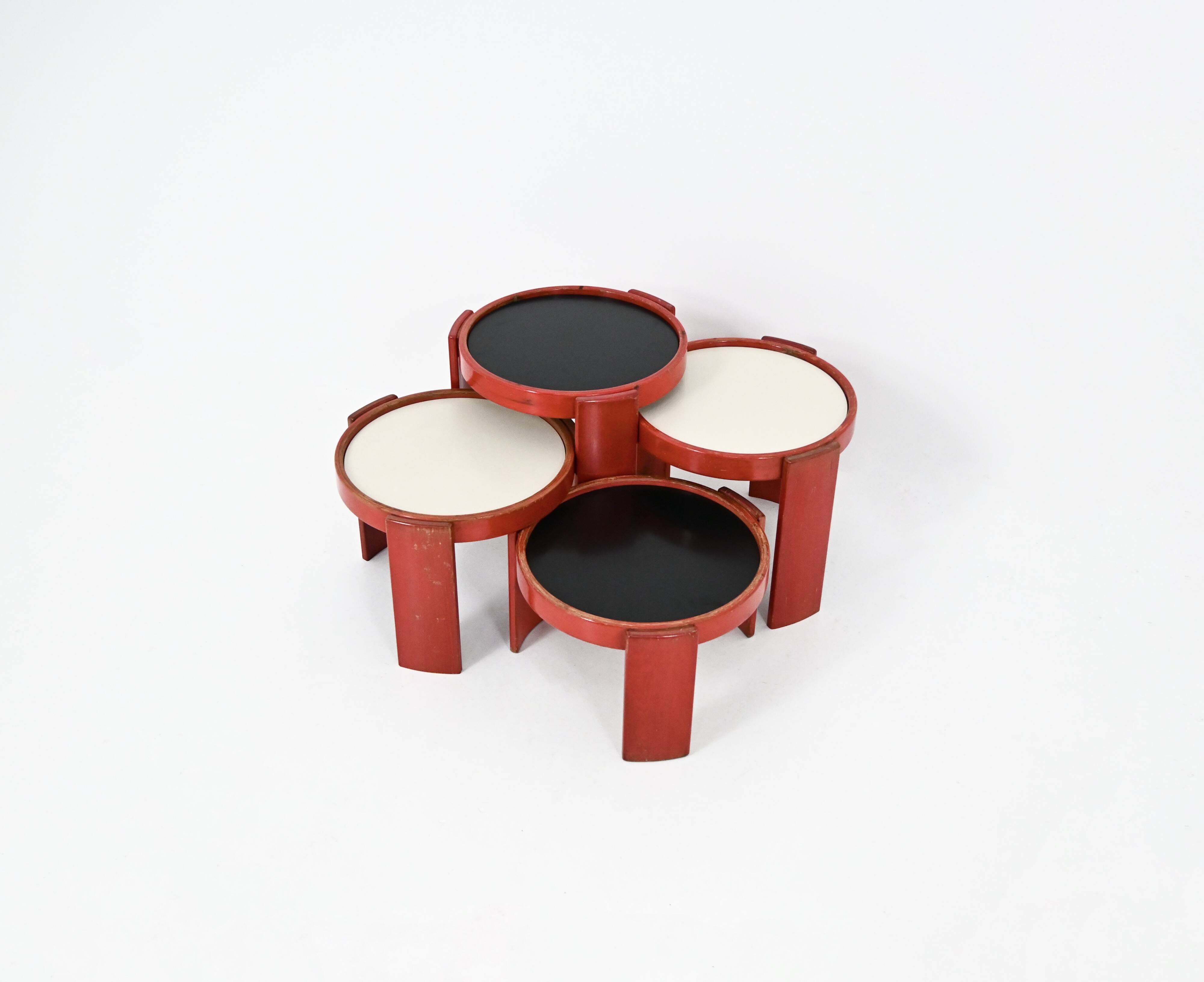 Nest tables model 780 by Gianfranco Frattini for Cassina, 1960s.