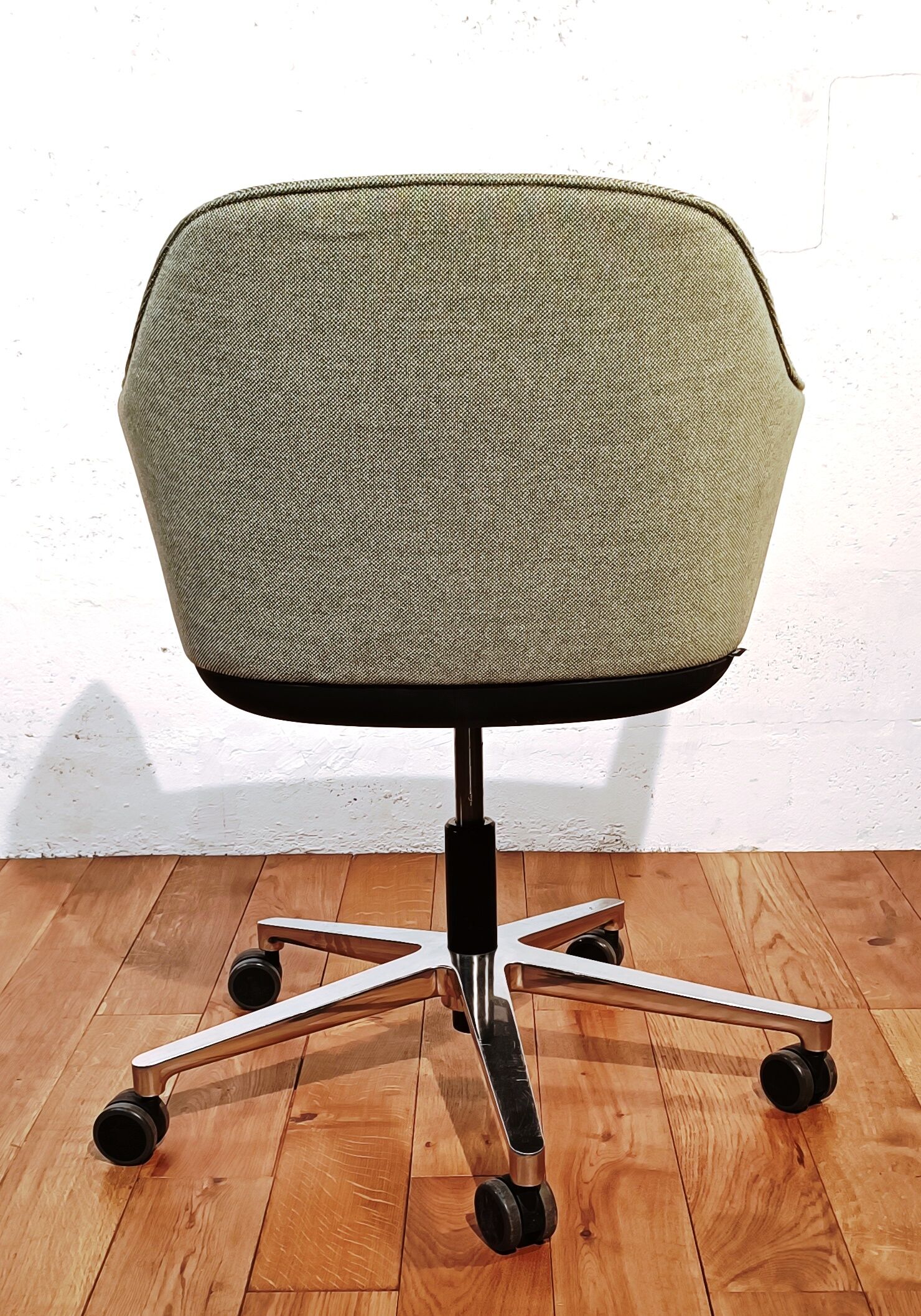 Softshell office chair design Ronan & Erwan Bouroulec