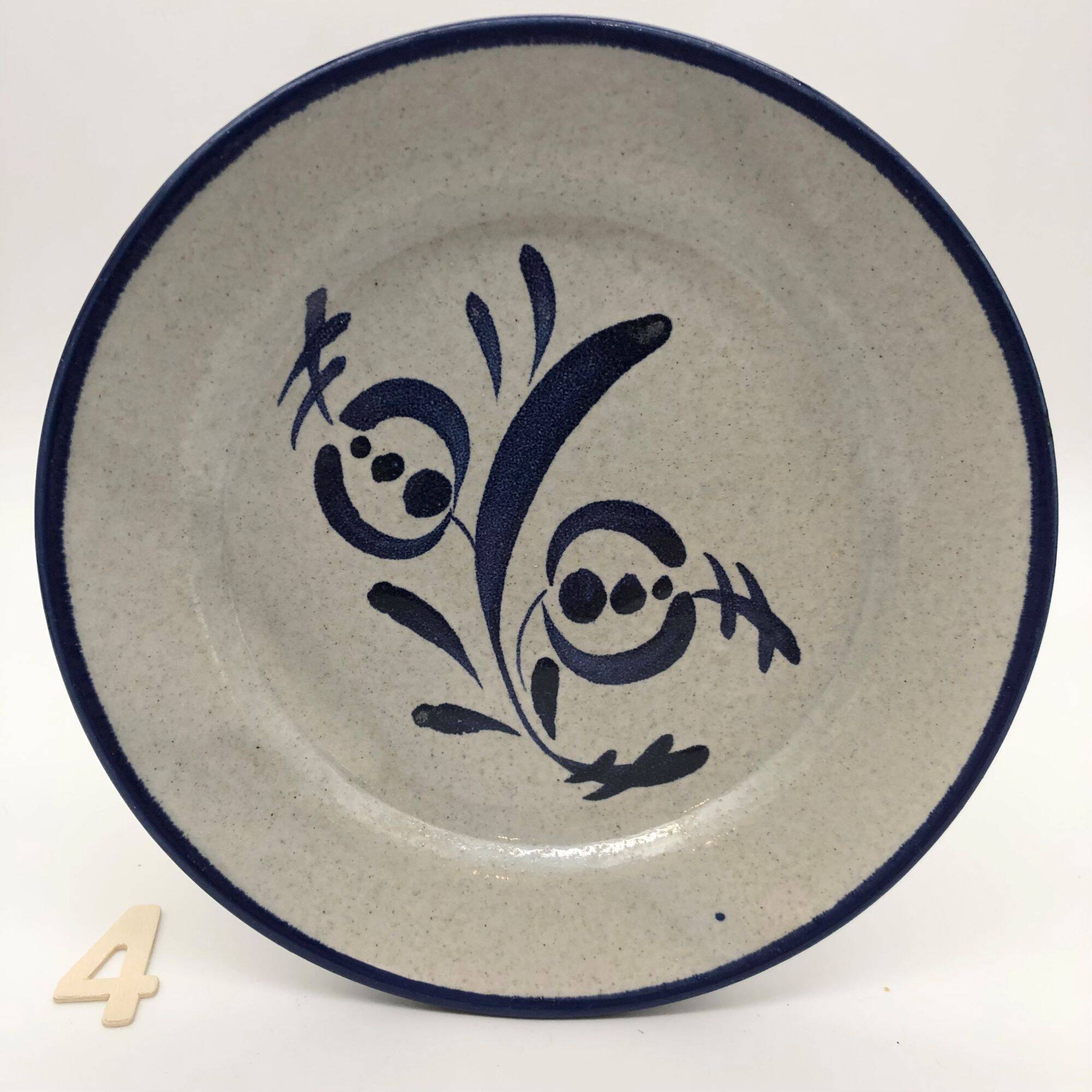 6 dessert plates, St Clément. Hand-painted decoration.