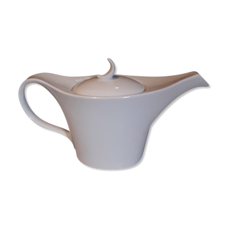 Théière en porcelaine