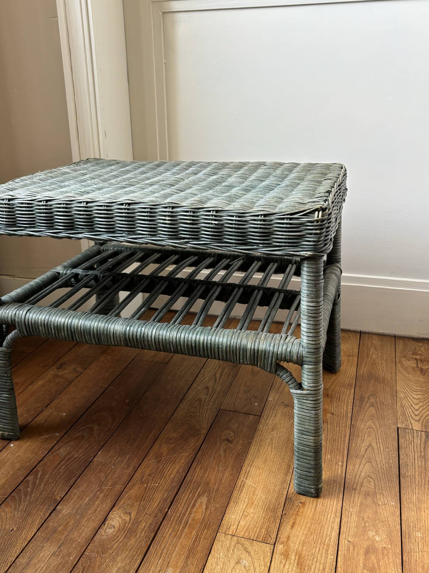 Table basse en rotin