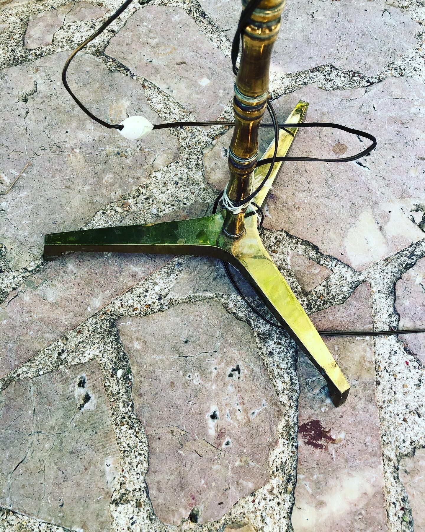 Brass bamboo lamppost