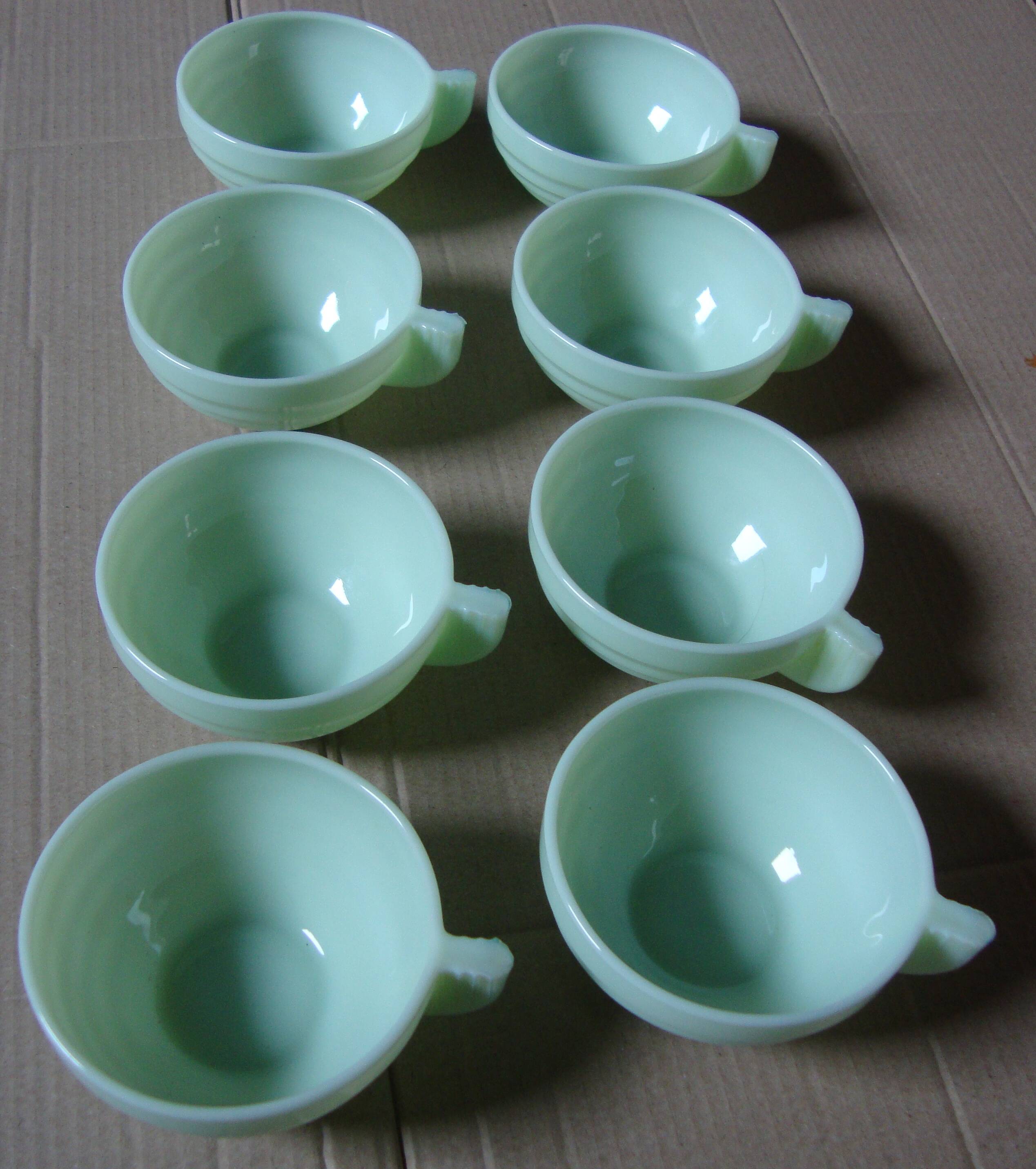 Set of 8 vintage cups in pale green opaline.