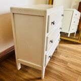 White chest of drawers