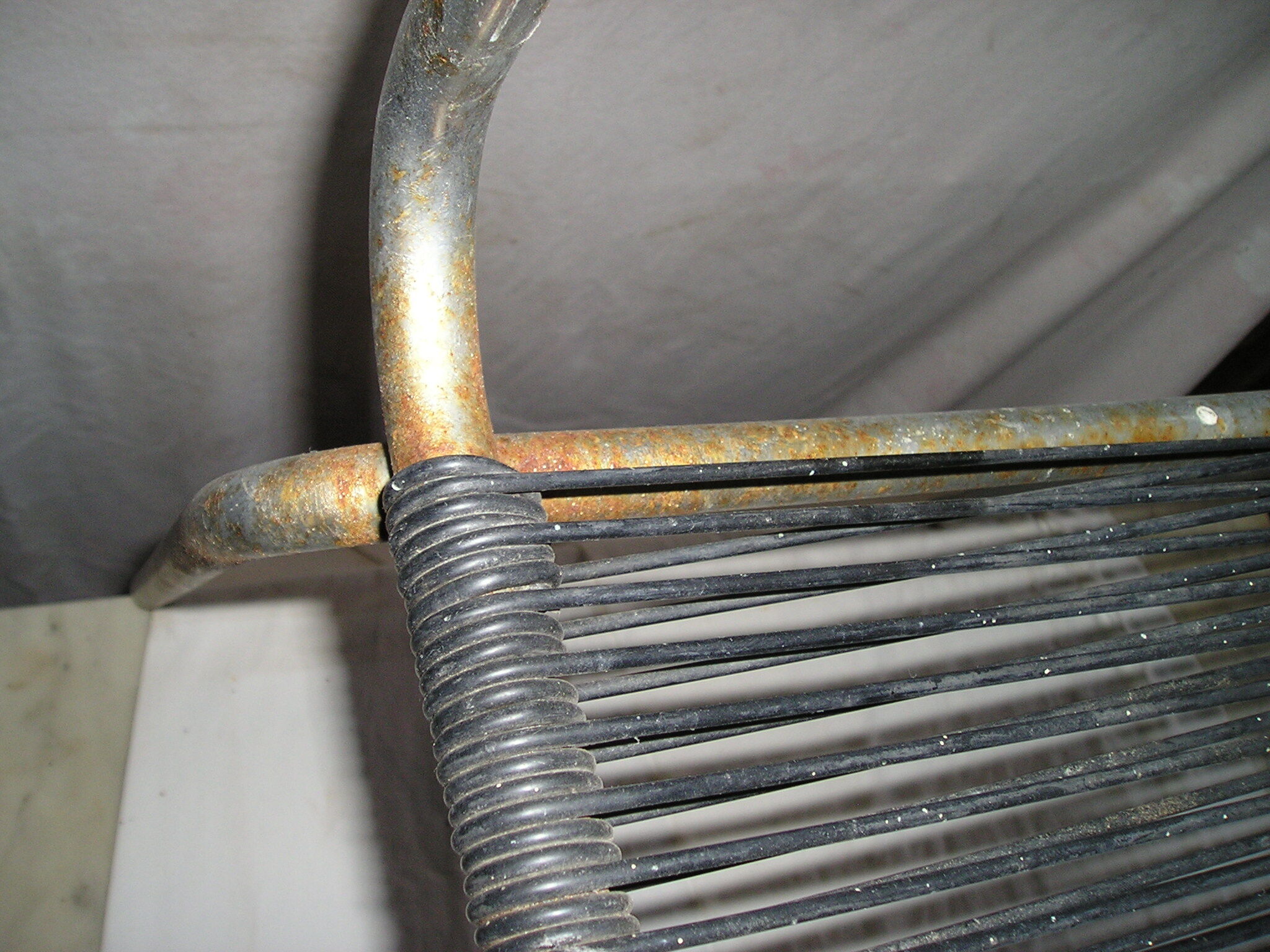 Chaise scoubidou métal chromé , vintage années 60