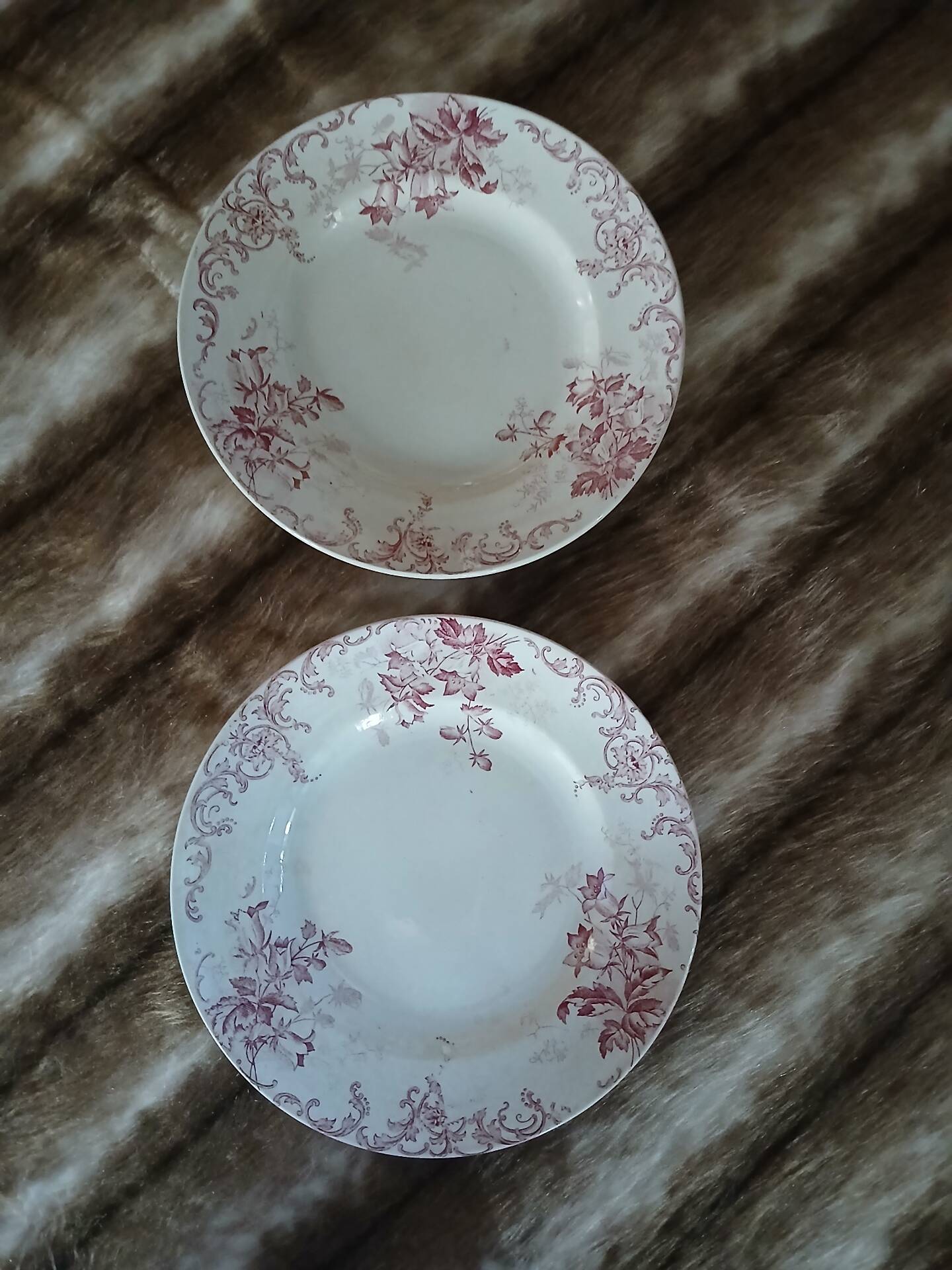 20 mismatched antique flat plates in ironstone