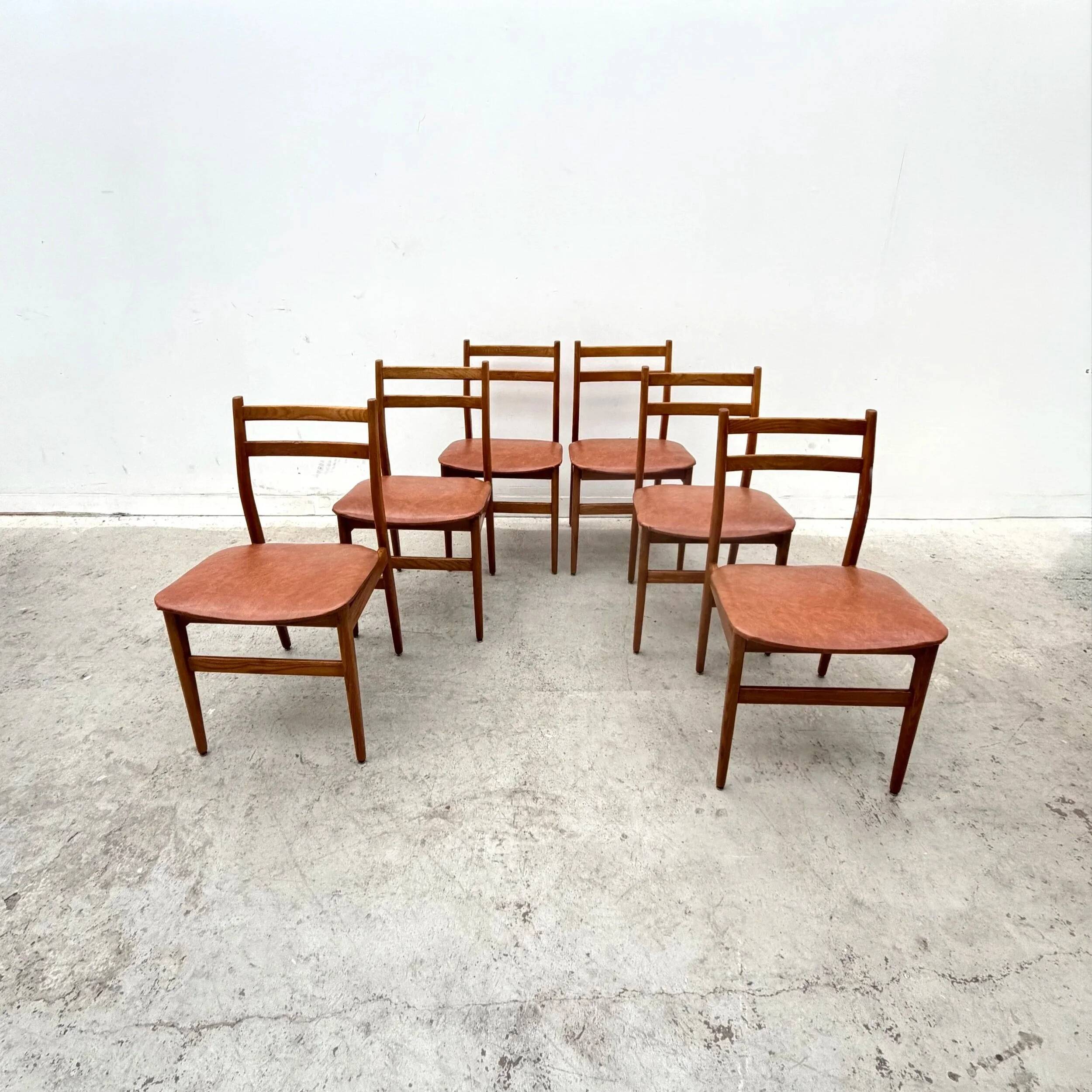 Ensemble de 6 chaises de style scandinave en hêtre, 1970