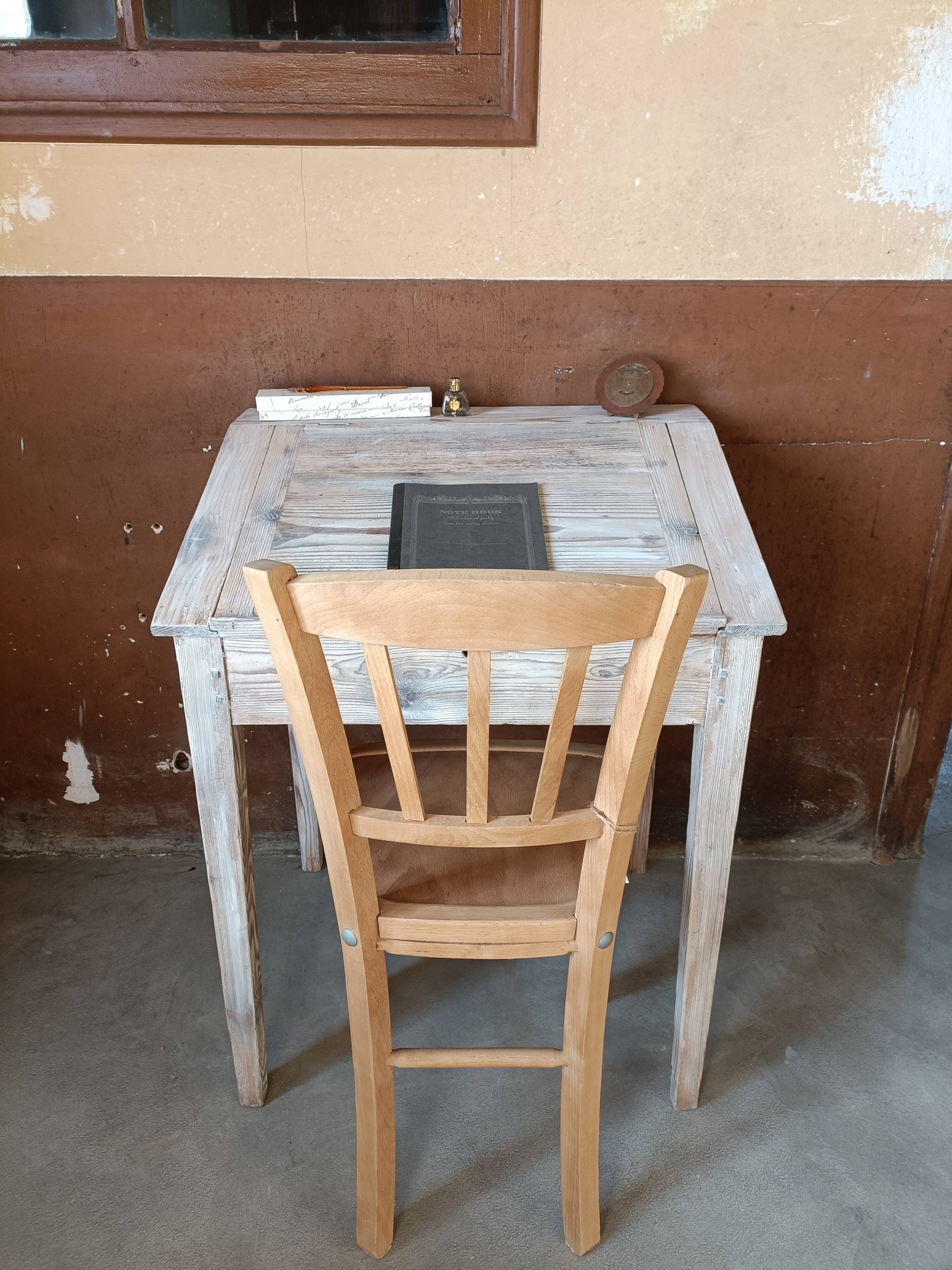 Bureau pupitre rénové