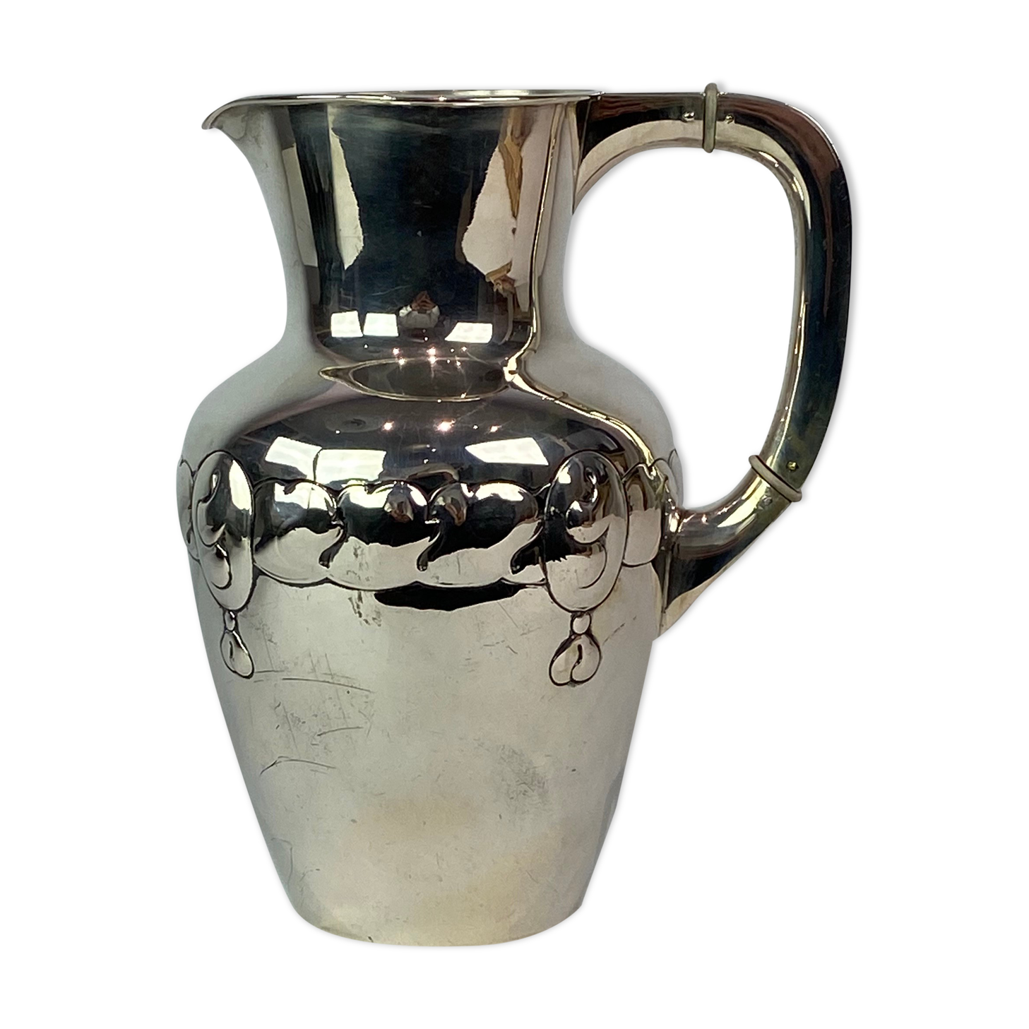 Water jug in the style of Art Nouveau of hallmarked silver stamped Augusta H., 1930s