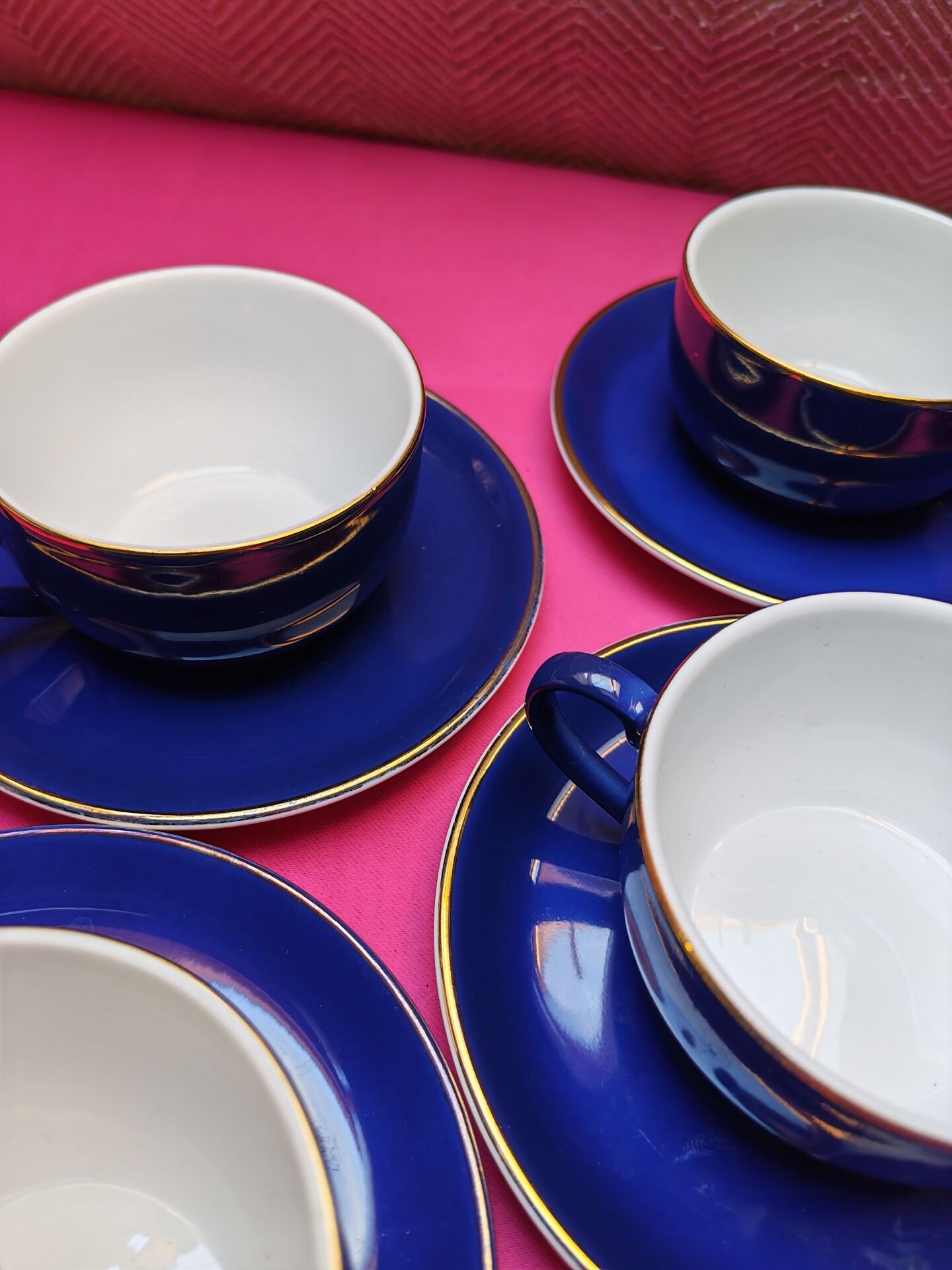 Service of 6 cups and saucers in cobalt blue with gold trim - Mitterteich