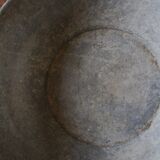 Round zinc basin planter with two handles underneath