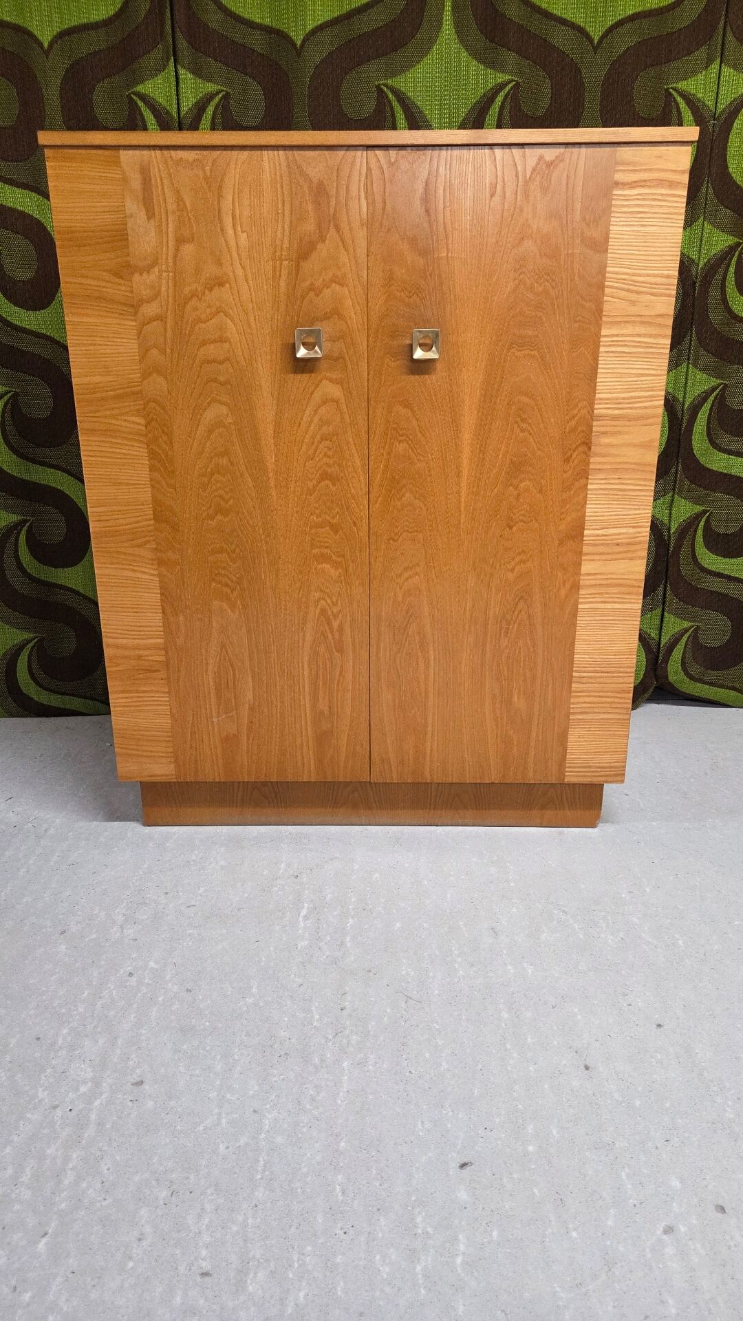 Vintage furniture from the 70s – Light wood