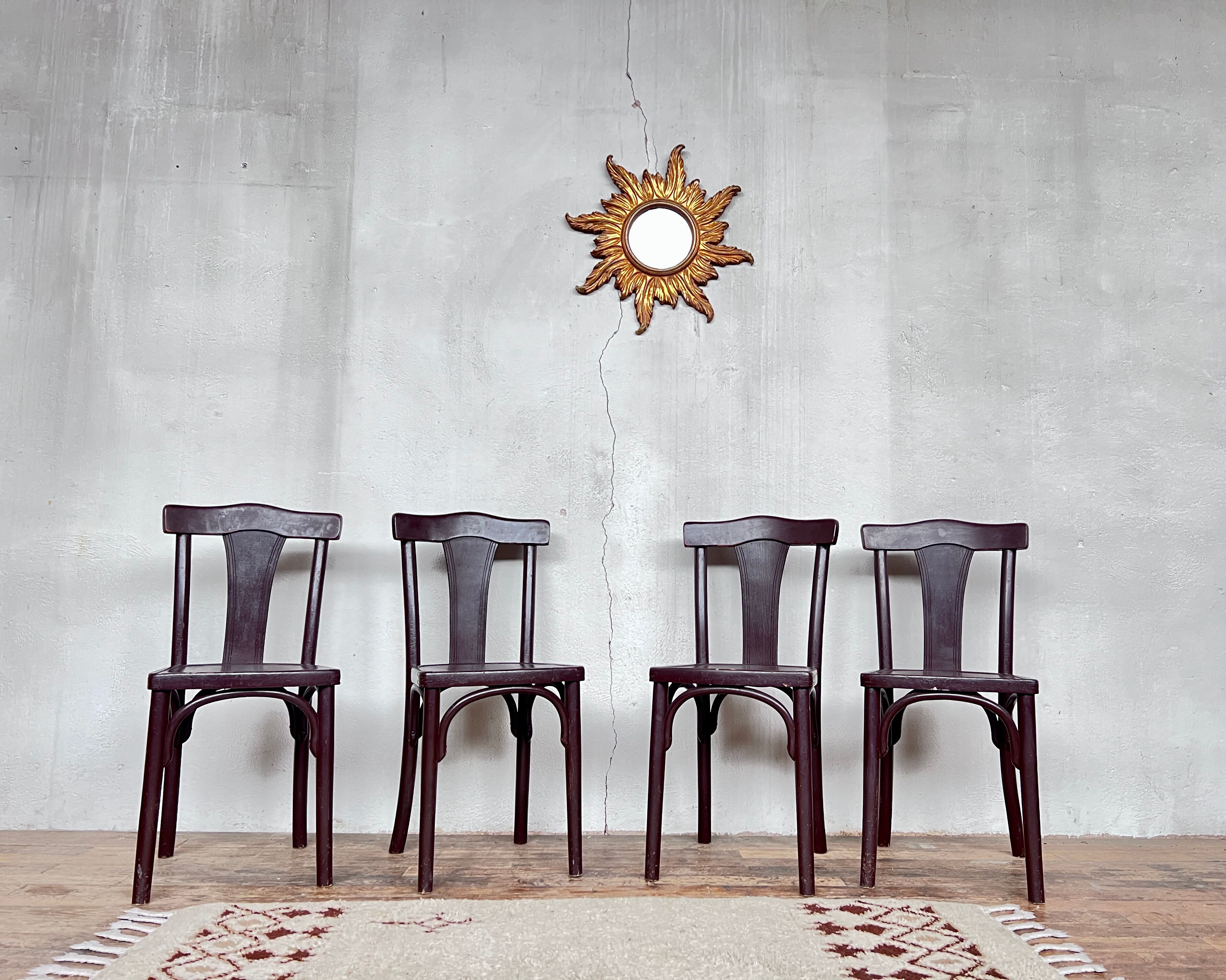 Série de 4 chaises Thonet N°A217 de 1930