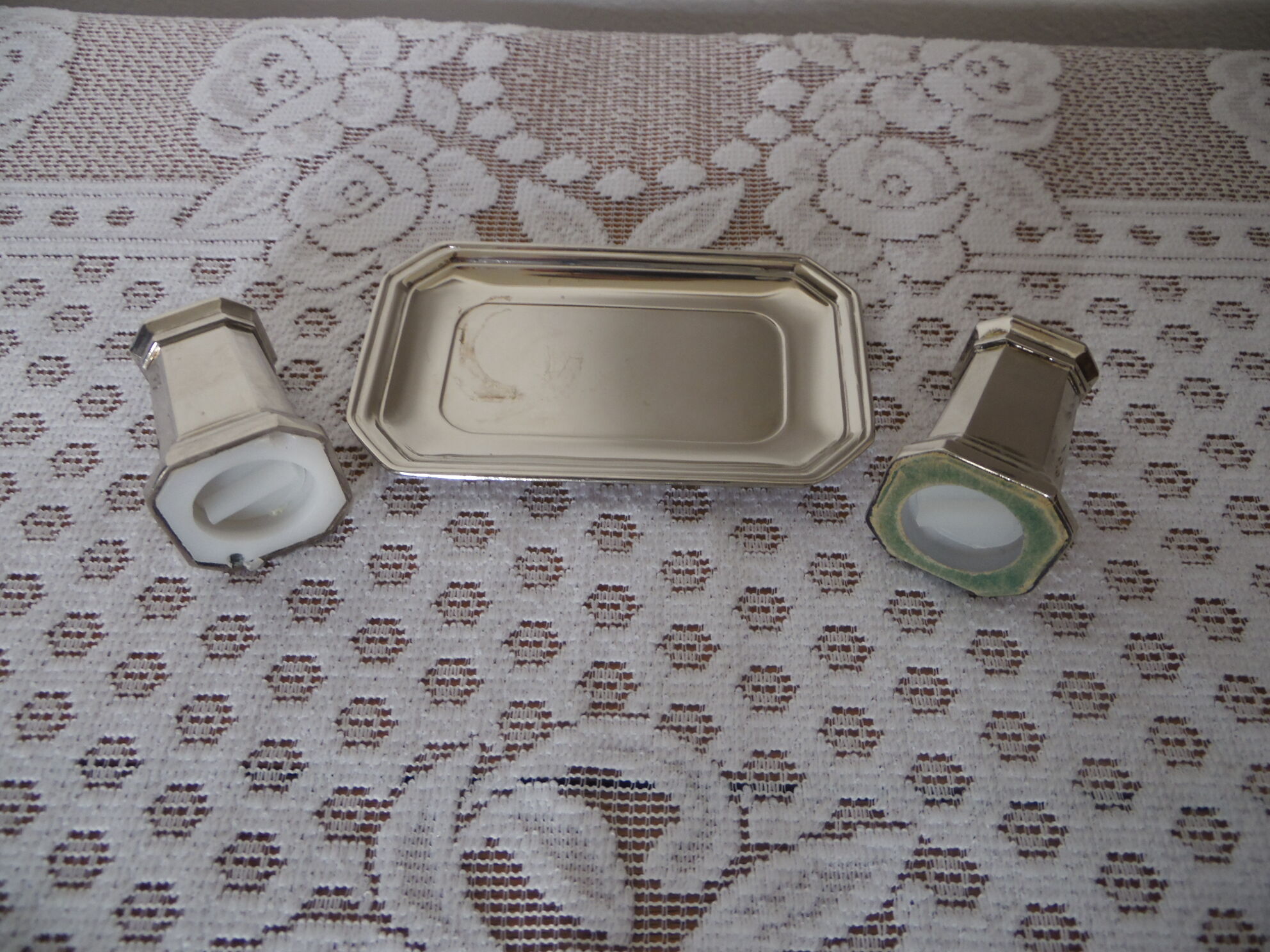 Silver metal salt and pepper set