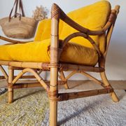 Banquette en rotin années 60 - velours jaune