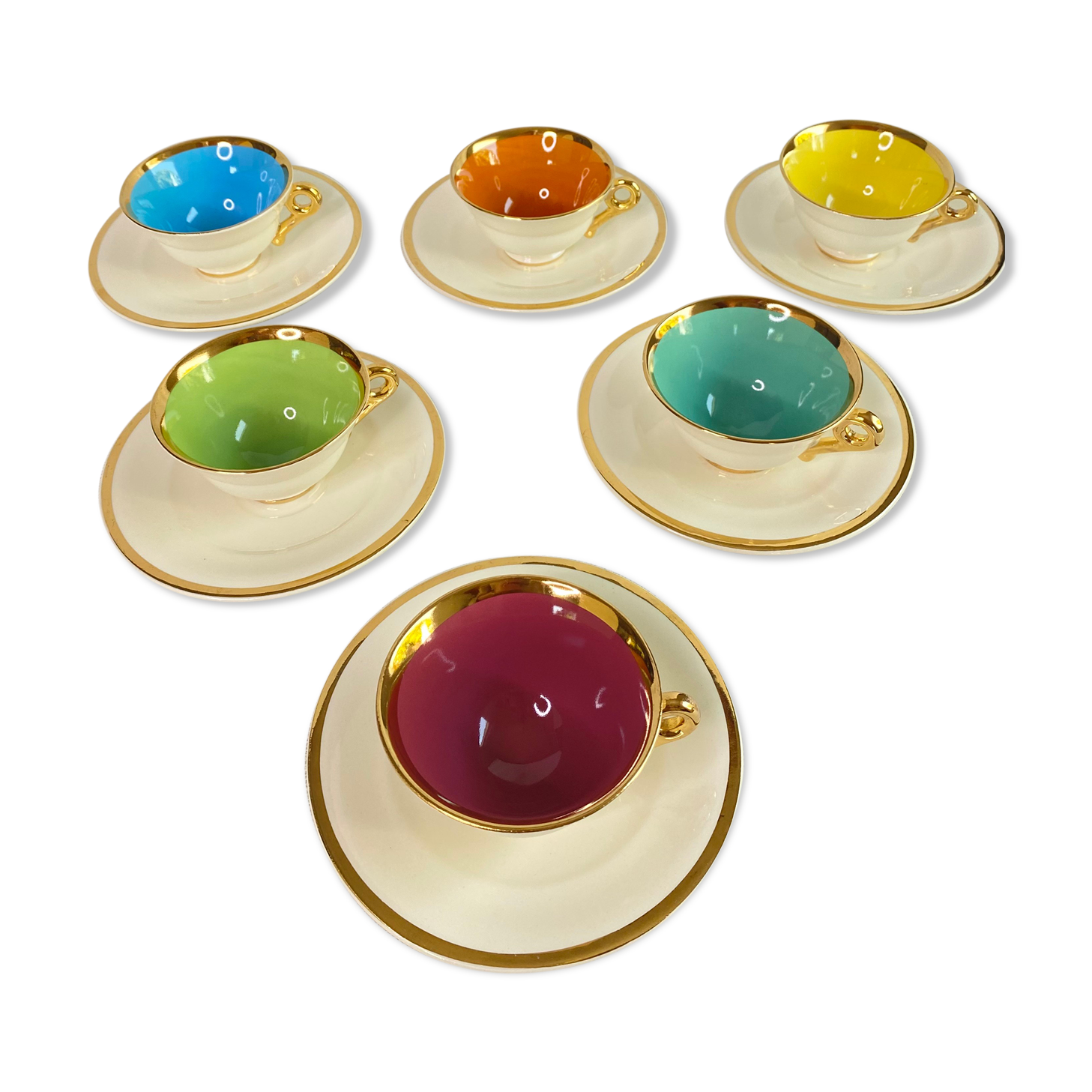 Multicolored Cups Salins