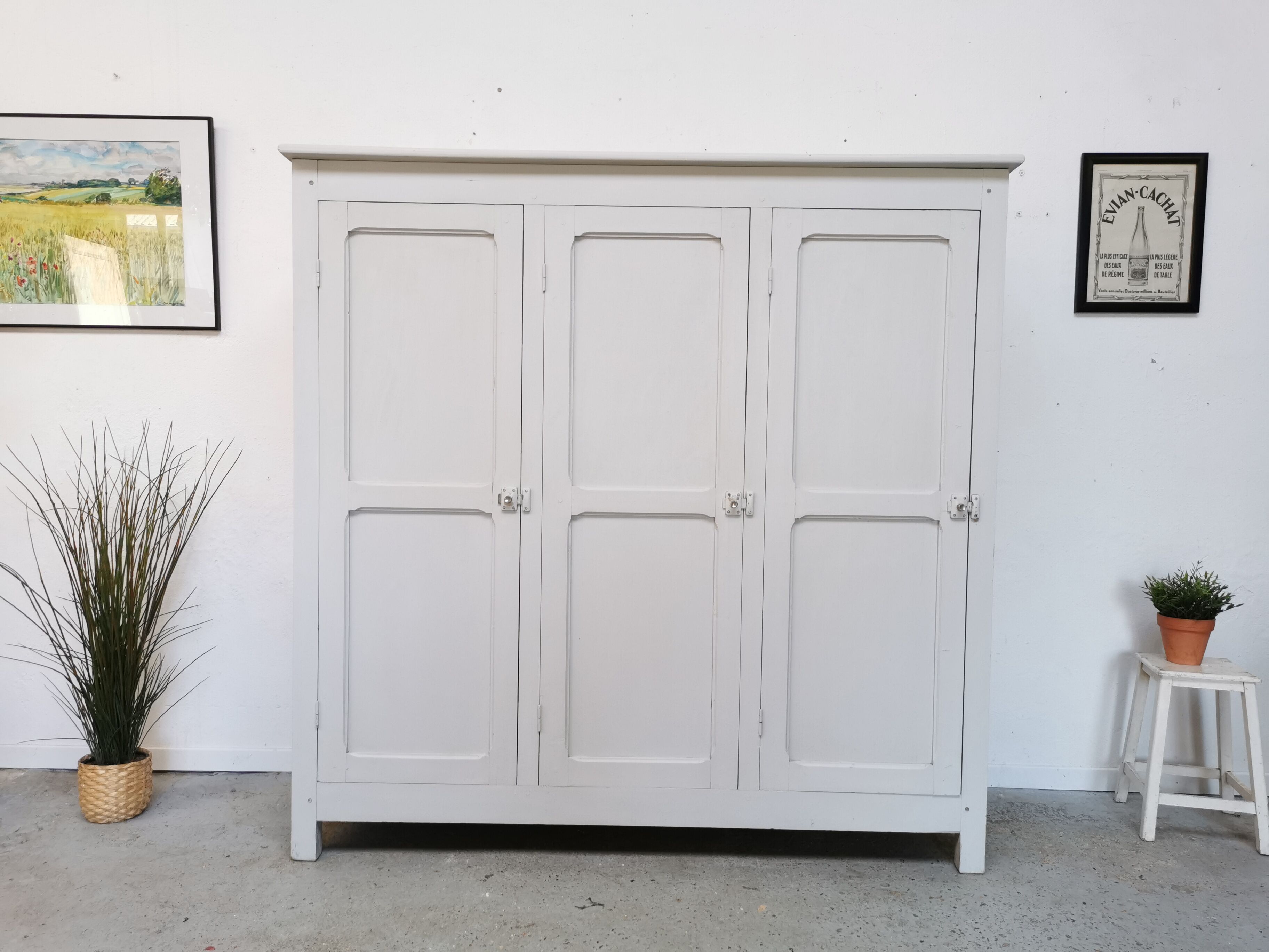 Vintage Parisian wardrobe