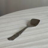 12 small dessert spoons