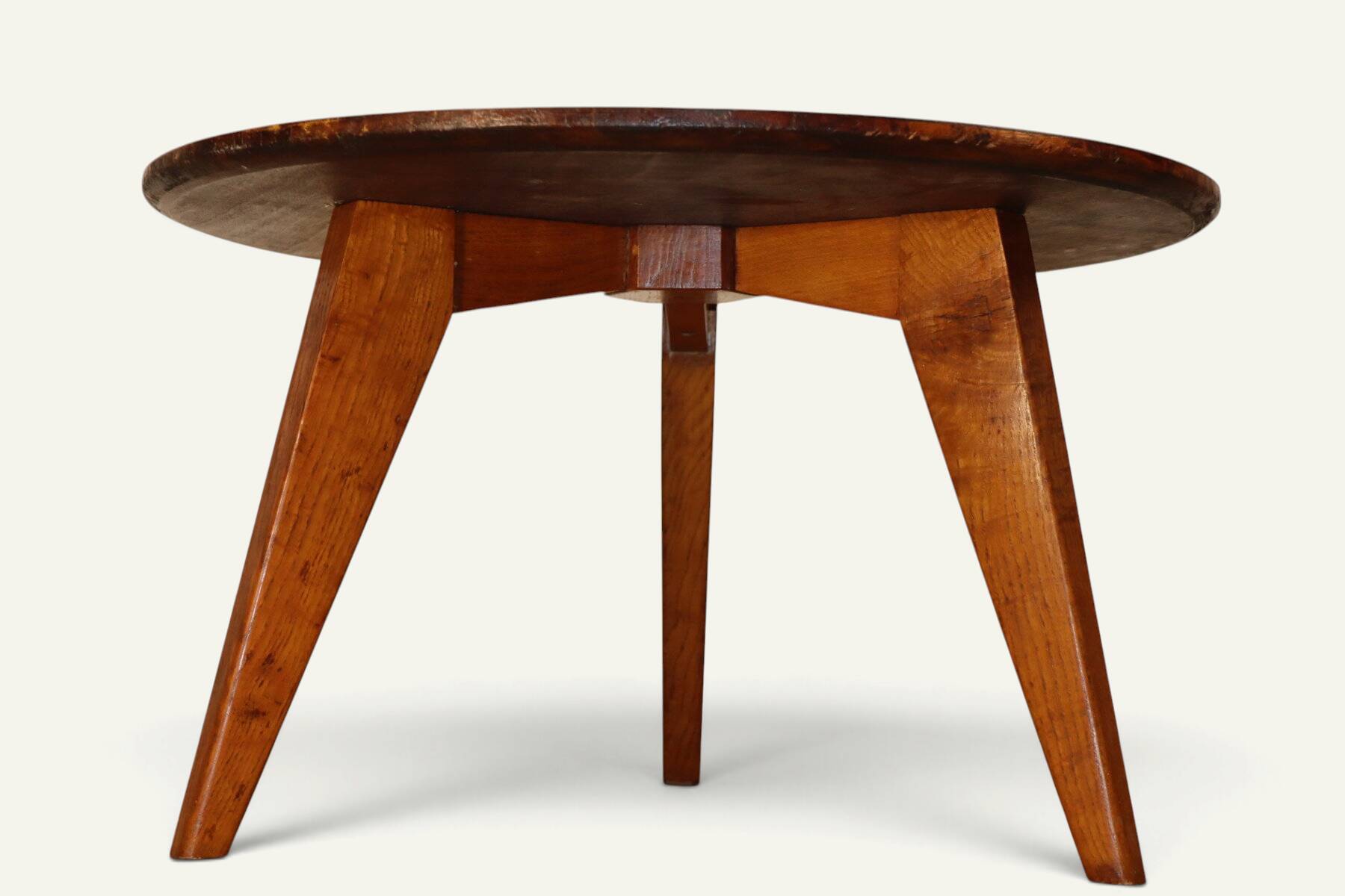 Tripod coffee table in oak, 1950s.