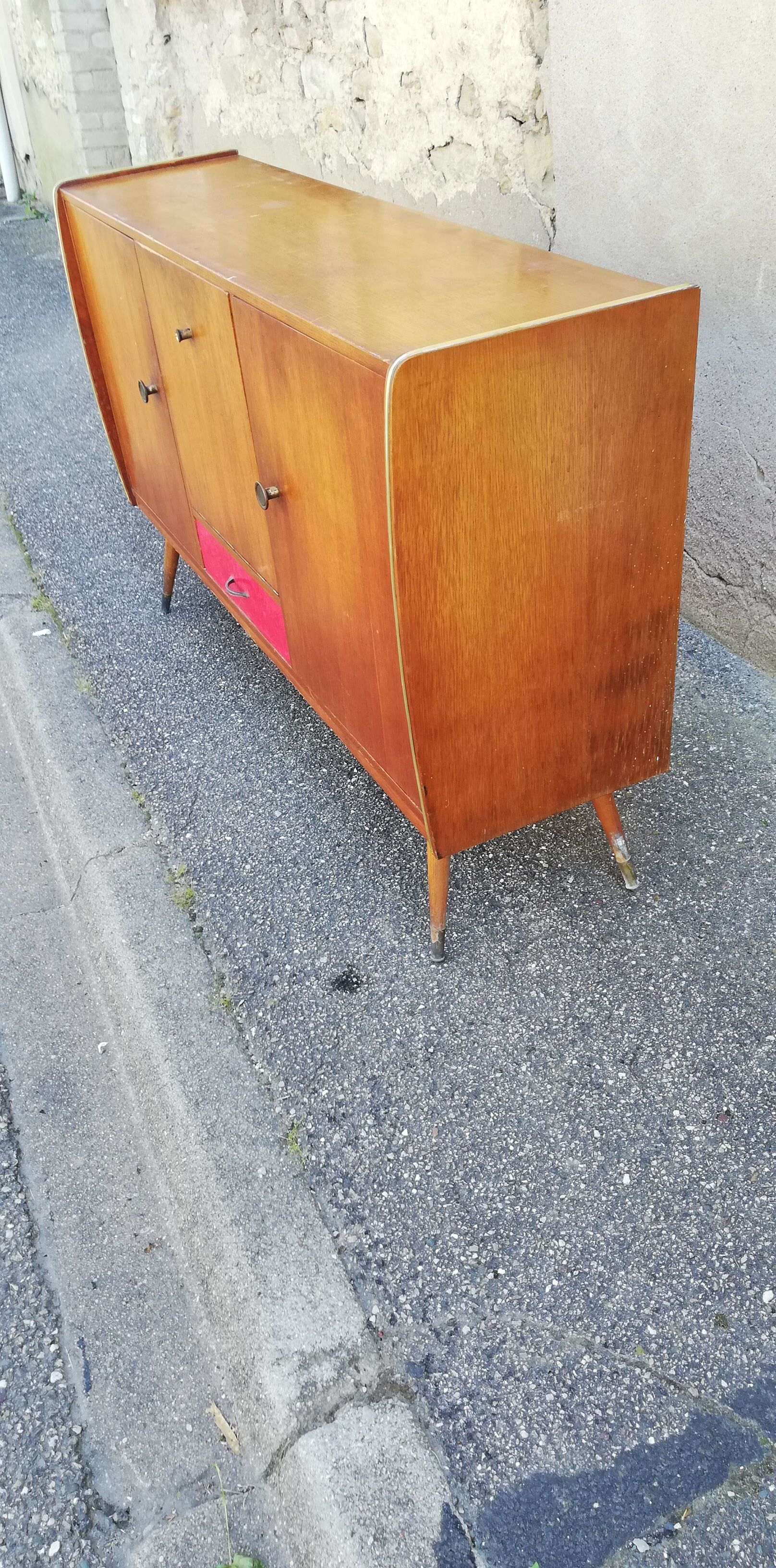 Vintage 2-door sideboard