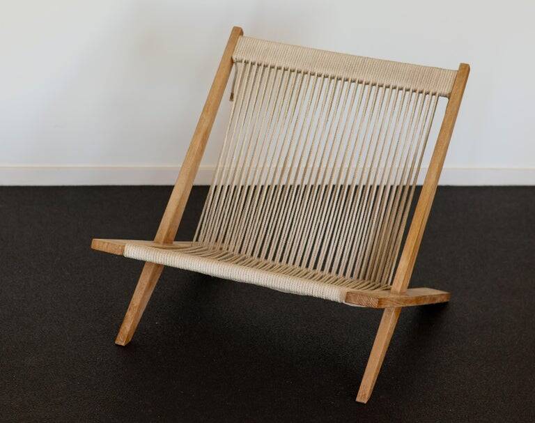 The seminal JH 106 easy chair by Poul Kjærholm & Jørgen Høj – 1952