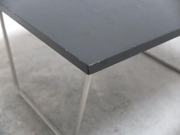 Table basse rare 'Bachelor' par Verner Panton pour Fritz Hansen, années 1950.