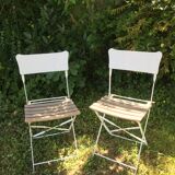 Lot of 2 old garden chairs