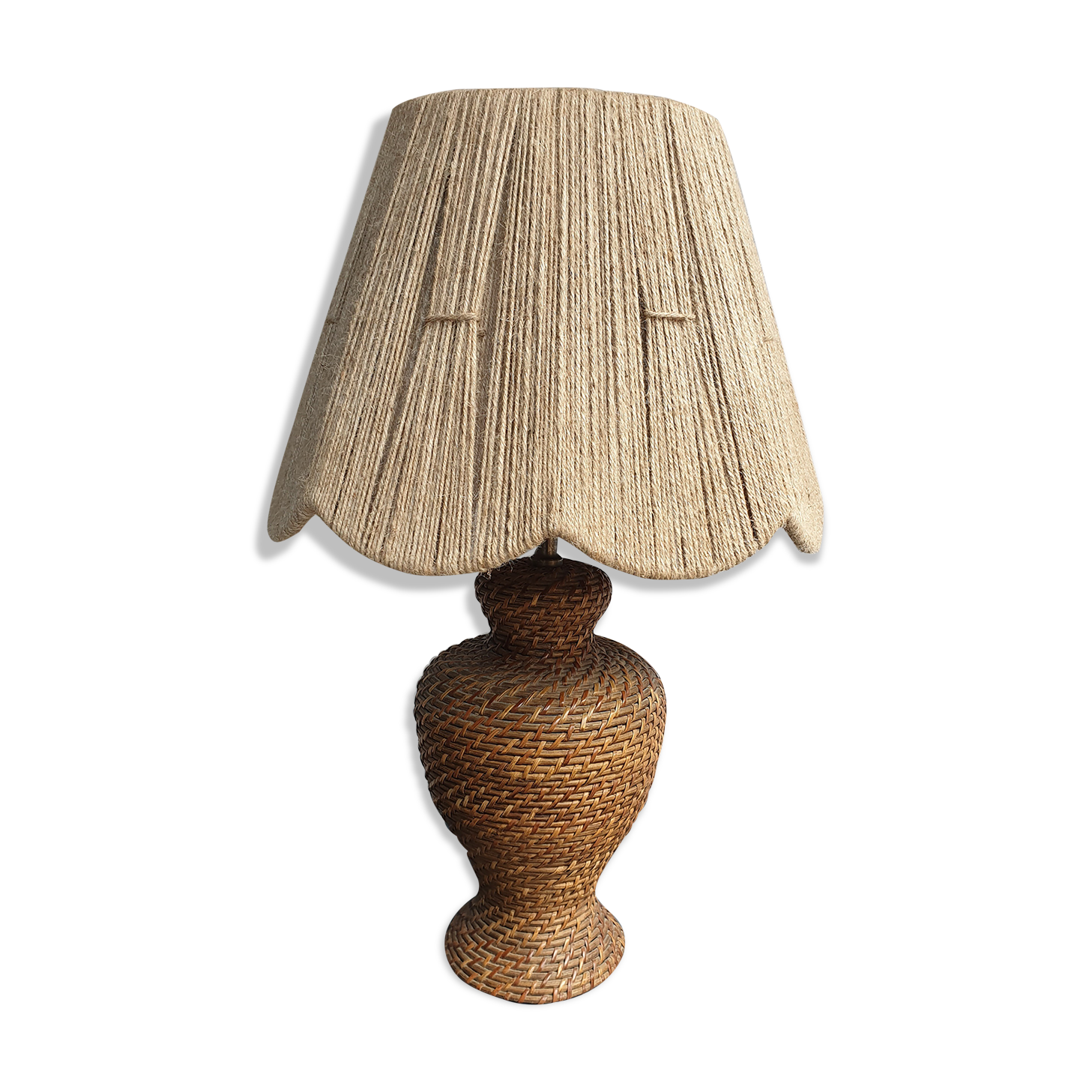 Vintage woven rattan lamp