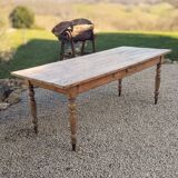 Farmhouse table dating from the end of the 19th century