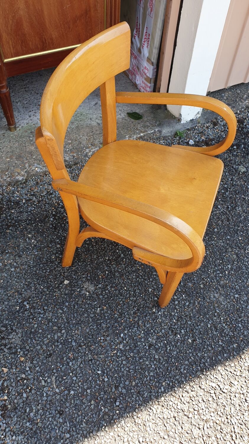 Children's armchair bauman