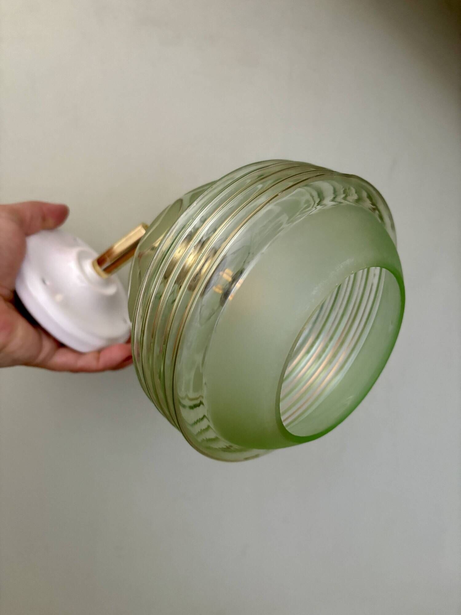 Vintage art deco tulip wall lamp in green and gold glass