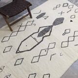 Moroccan Berber wool rug 250 x 150 Cm