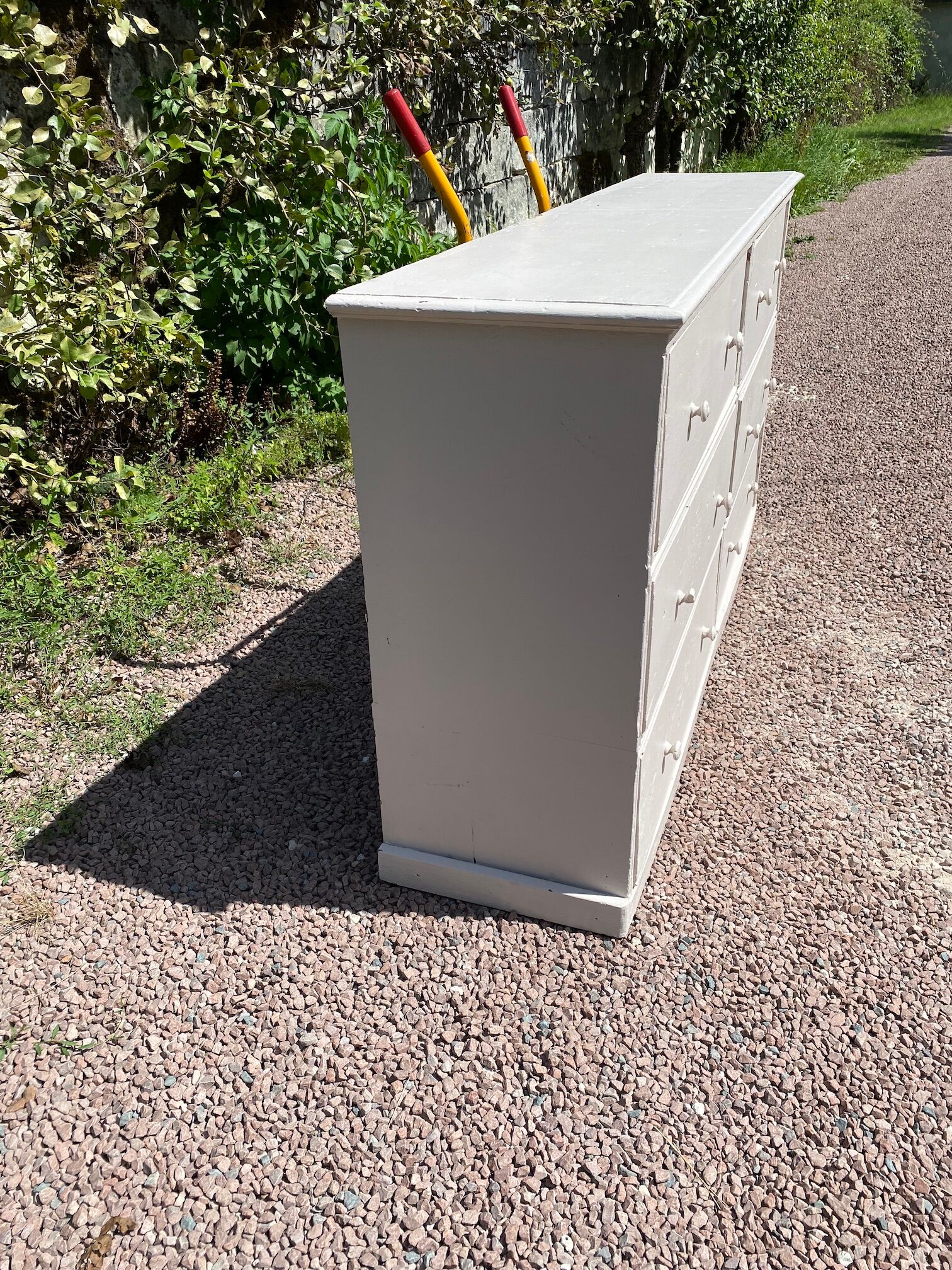 Workshop cabinet with drawers