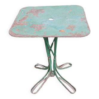 Garden table