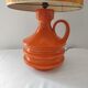 Lampe orange année 1970 pied en céramique vintage en état de fonctionnement