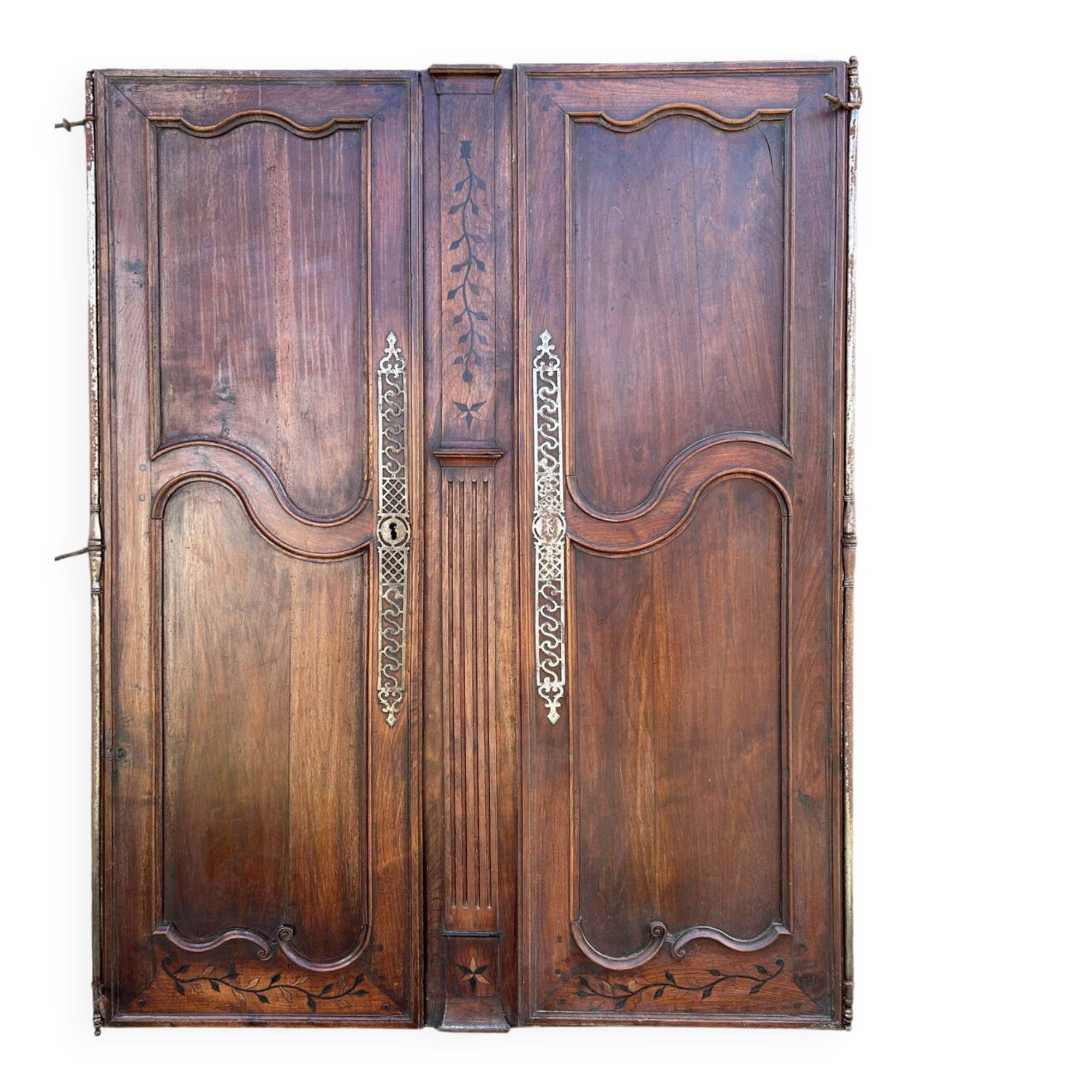 Pair of Louis XV oak wardrobe doors – 18th century