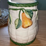 Utensil pot