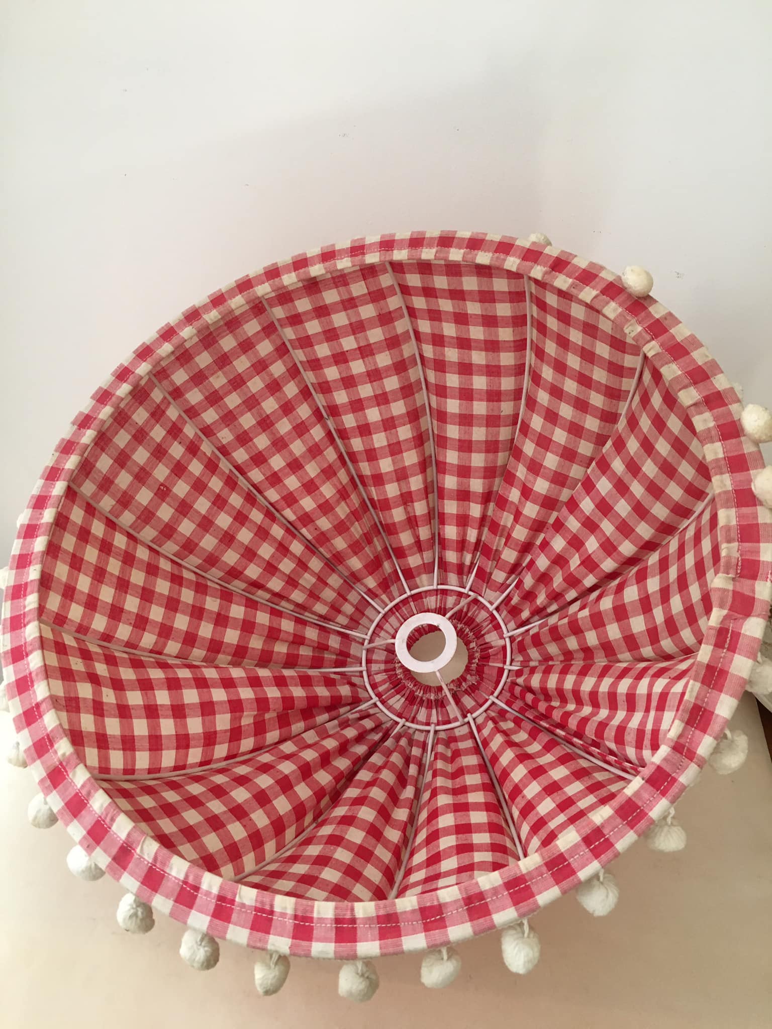 Lampshade in red gingham fabric and white pompoms