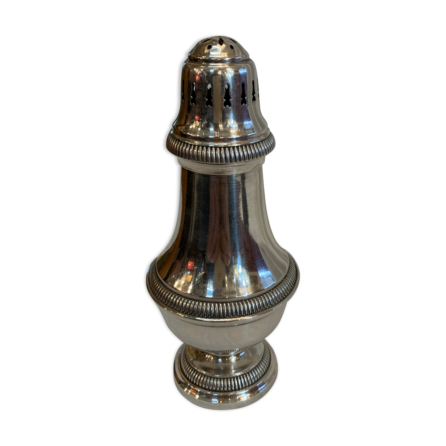Silver metal saleron