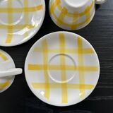Paire de tasses à carreaux jaunes