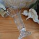 Vase tulipier vintage en verre moulé pressé