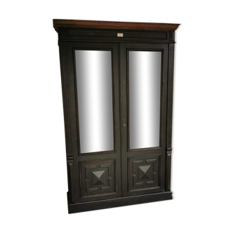 Late 19th century display case in solid oak