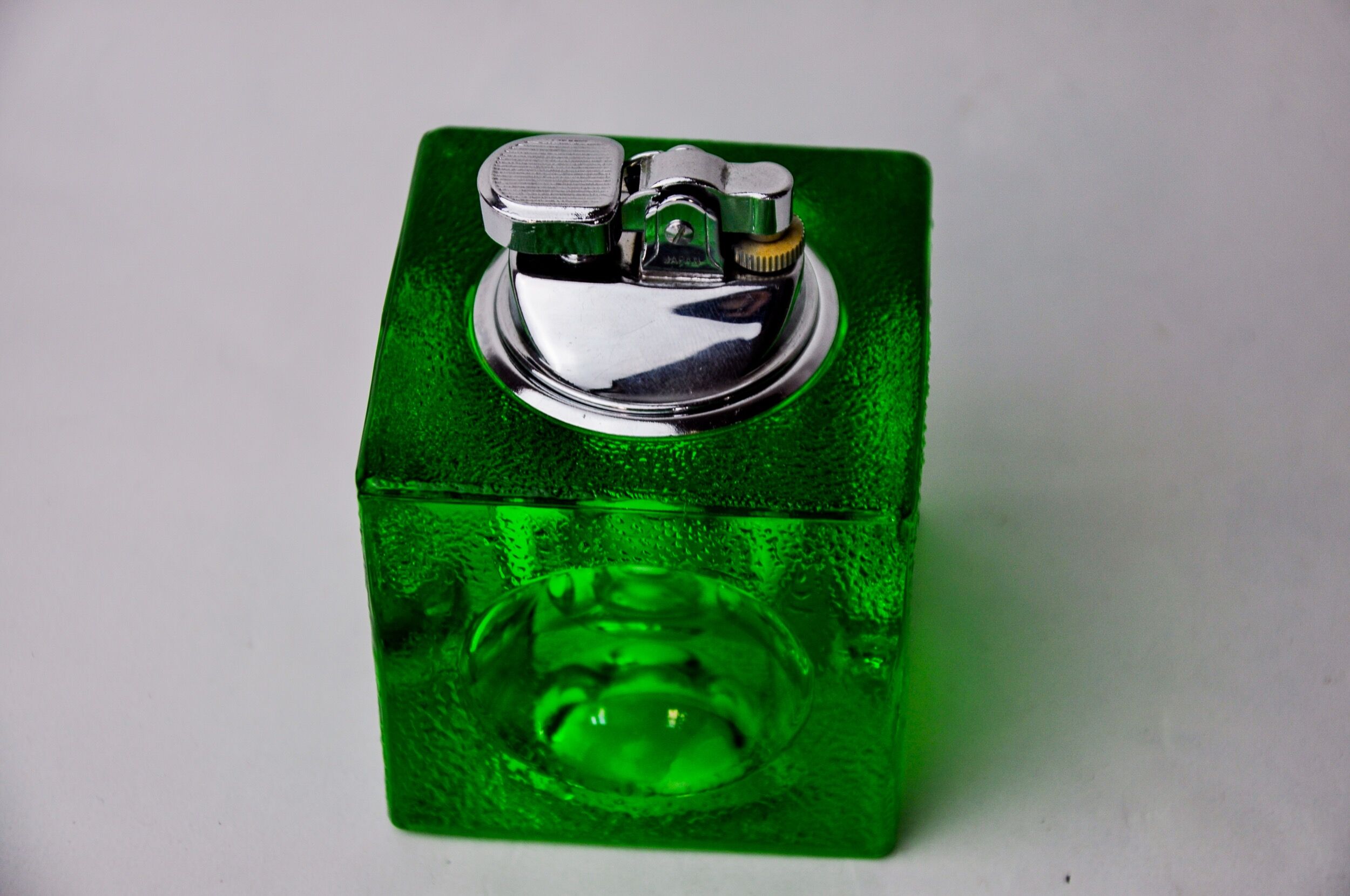 Green ice lighter by Antonio Imperatore, murano glass, Italy, 1970