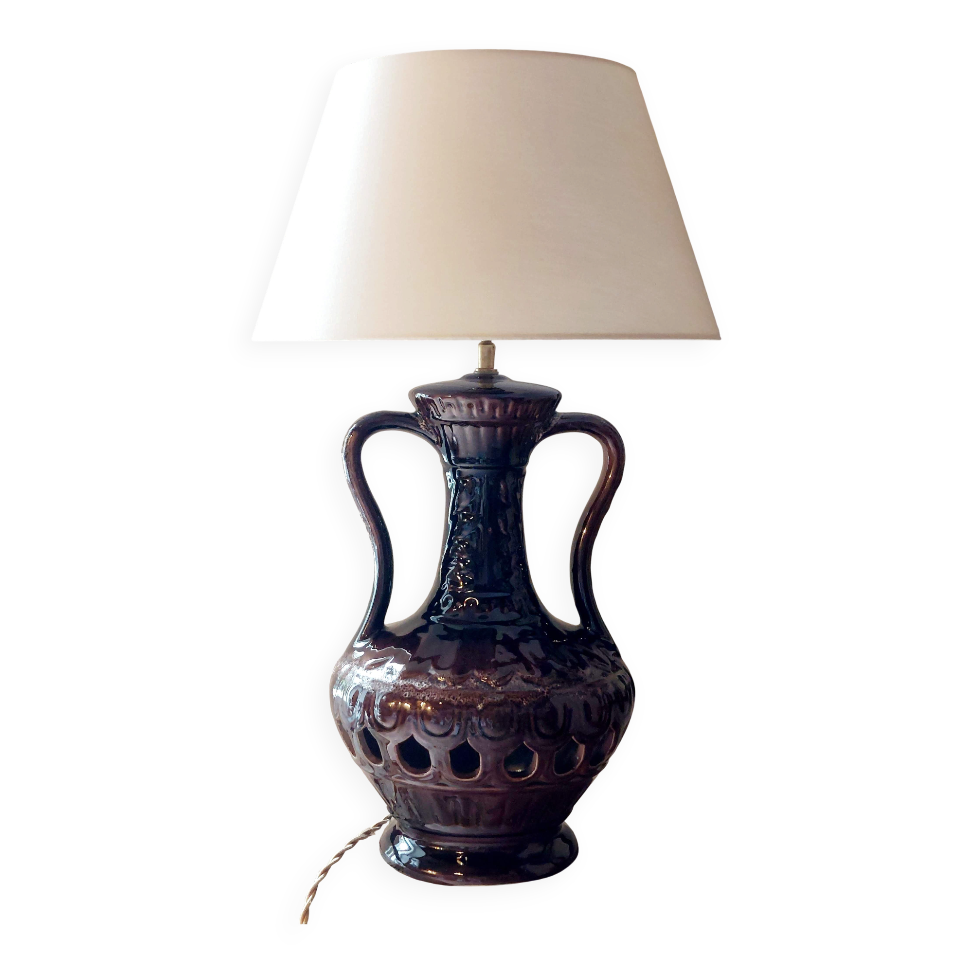 Vintage amphora lamp in ceramic with a new silk and wool shade.