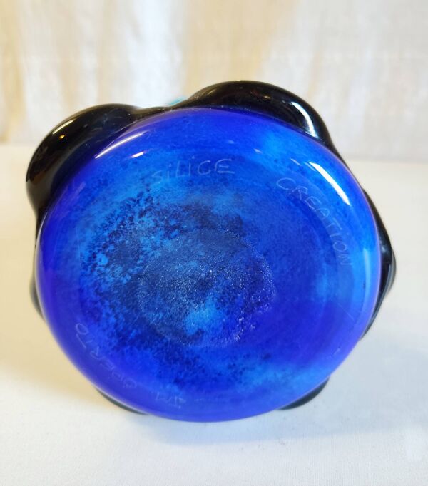Vase style Art-Nouveau en verrerie de Biot par J.M. OPERTO - mid. XXe
